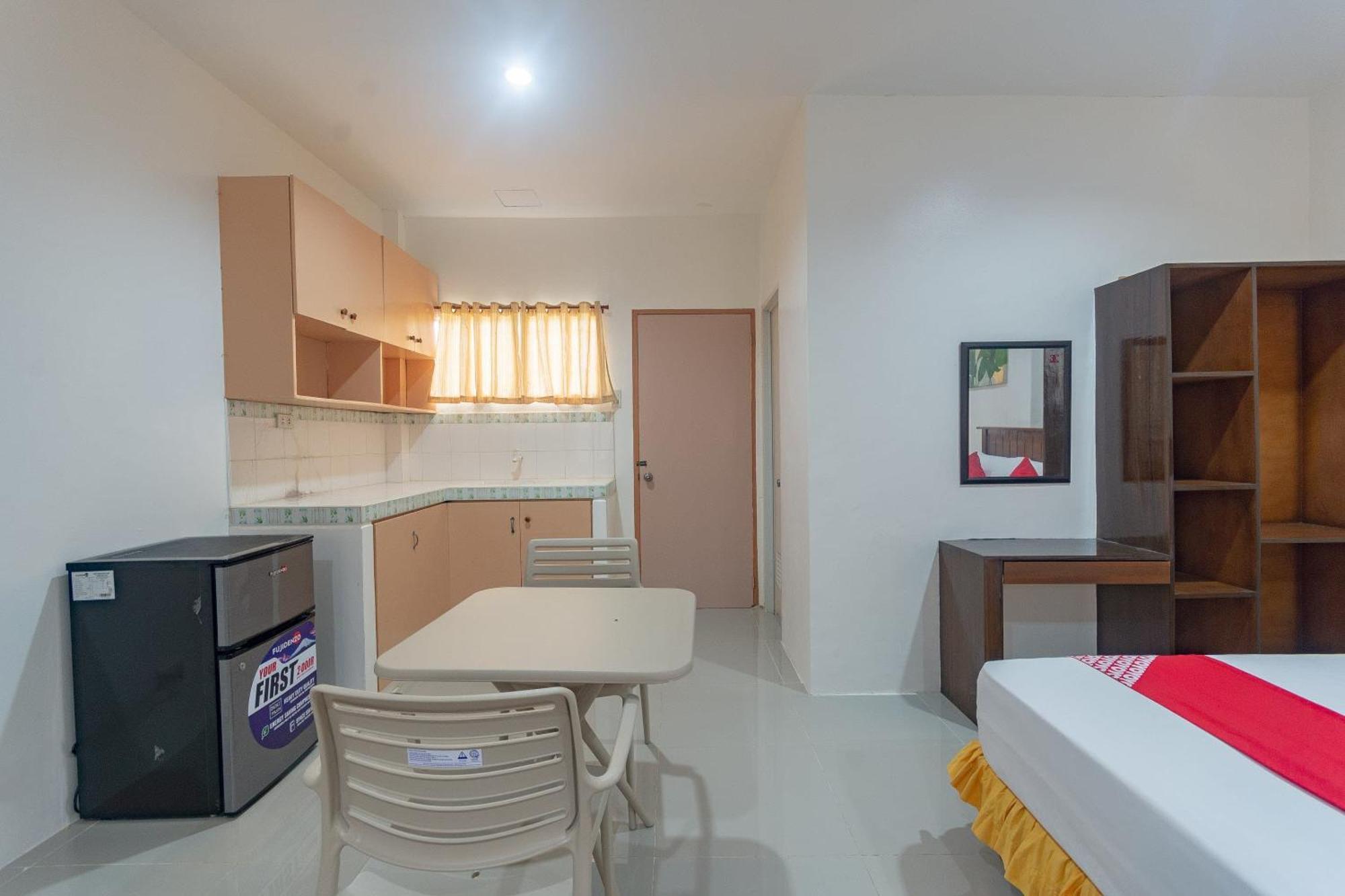 3J'S And K Apartment 막탄 외부 사진