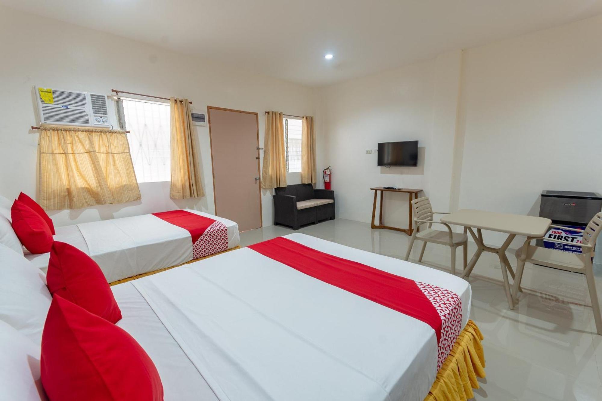 3J'S And K Apartment 막탄 외부 사진